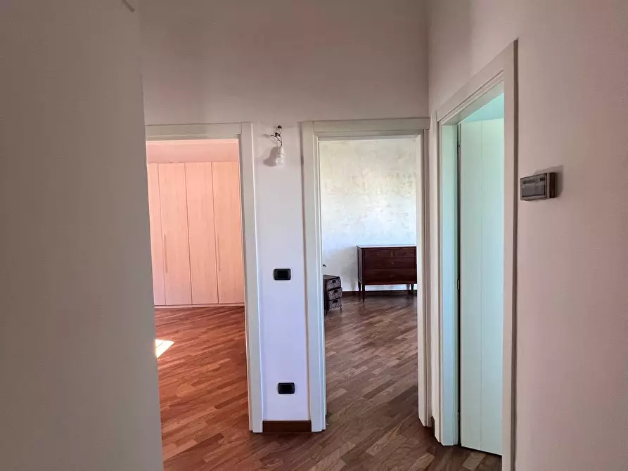 Immagine 18 di Appartamento in vendita  in Marco Polo a Viareggio