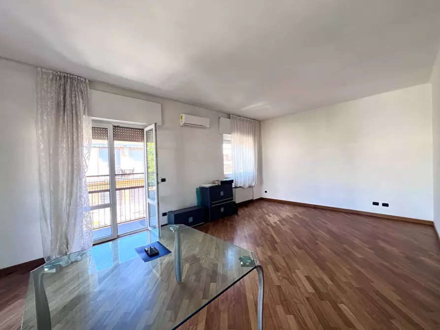 Immagine 5 di Appartamento in vendita  in Marco Polo a Viareggio