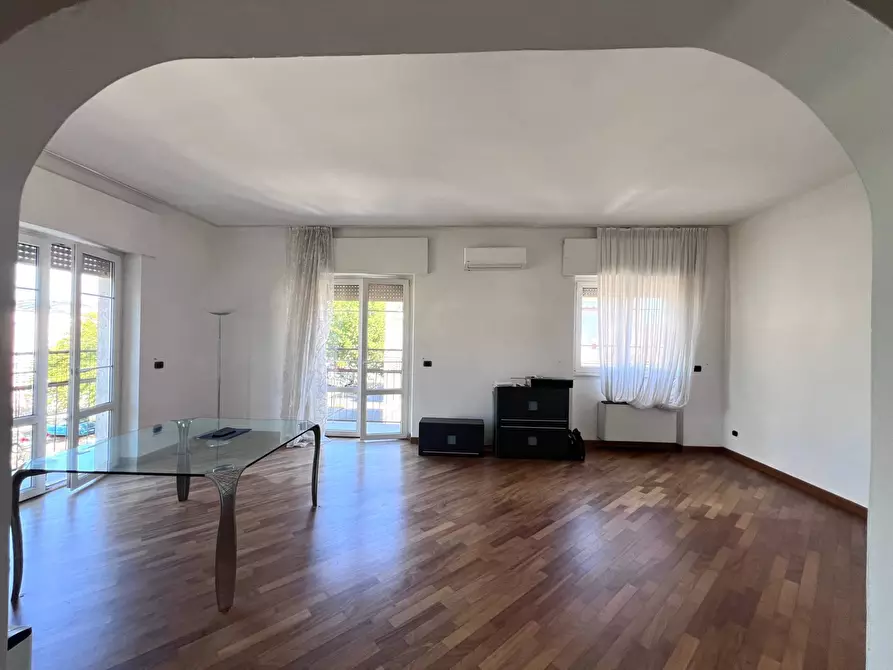 Immagine 3 di Appartamento in vendita  in Marco Polo a Viareggio