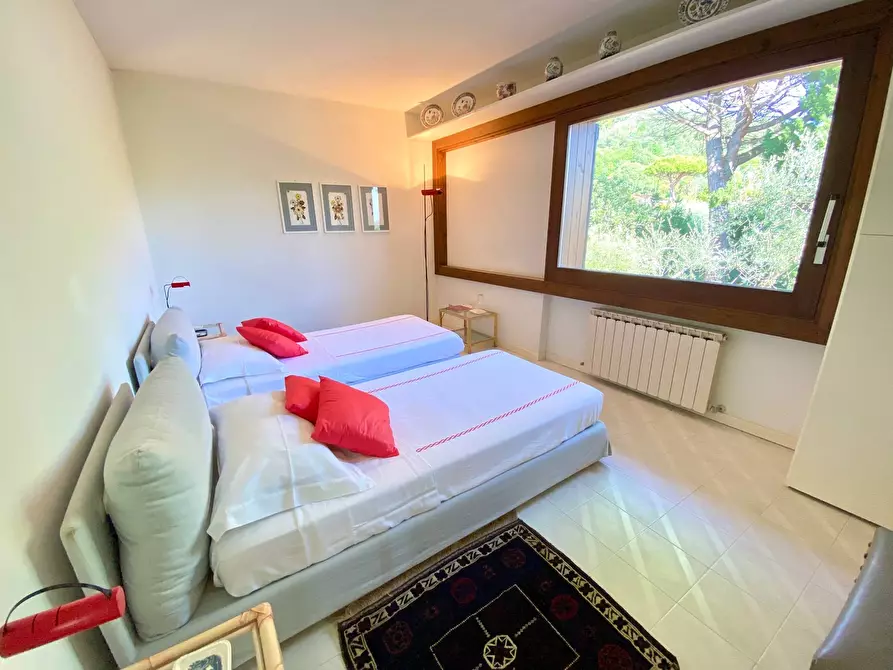 Immagine 17 di Rustico / casale in vendita  a Massarosa