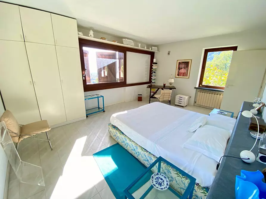 Immagine 34 di Rustico / casale in vendita  a Massarosa