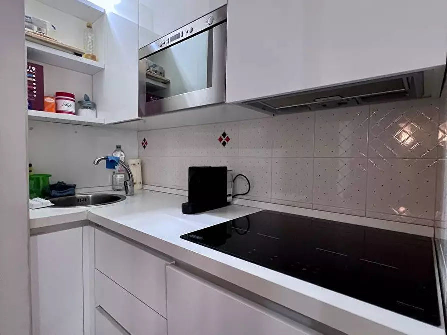 Immagine 4 di Appartamento in vendita  in Via Leonardo da Vinci a Viareggio