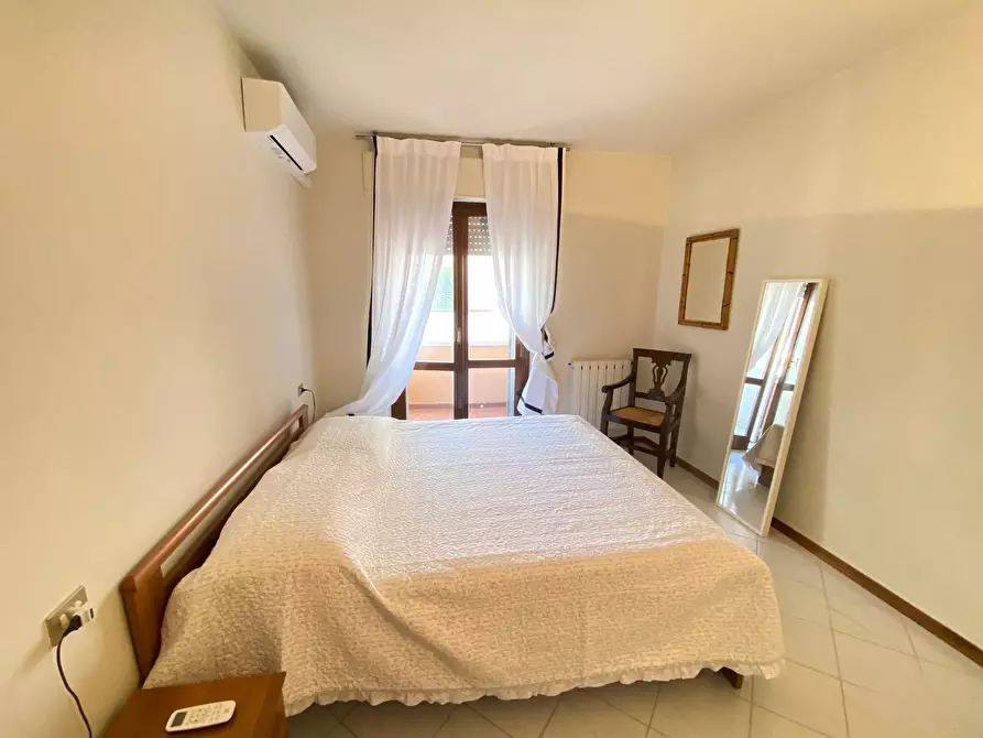 Immagine 11 di Appartamento in vendita  in Via Leonardo da Vinci a Viareggio