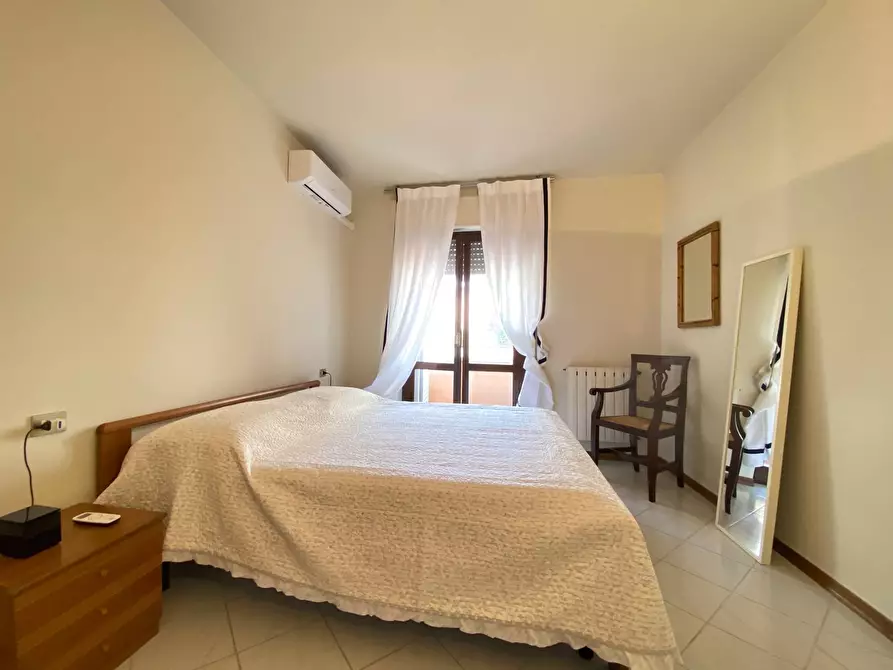 Immagine 13 di Appartamento in vendita  in Via Leonardo da Vinci a Viareggio