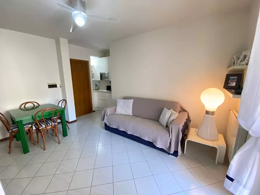 Immagine 19 di Appartamento in vendita  in Via Leonardo da Vinci a Viareggio