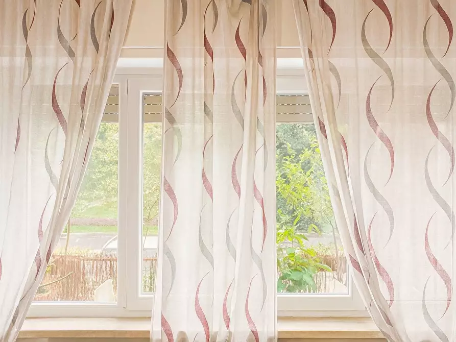 Immagine 6 di Appartamento in vendita  in Via Buonarroti a Viareggio