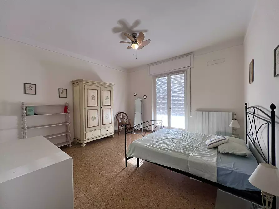 Immagine 19 di Appartamento in vendita  a Viareggio