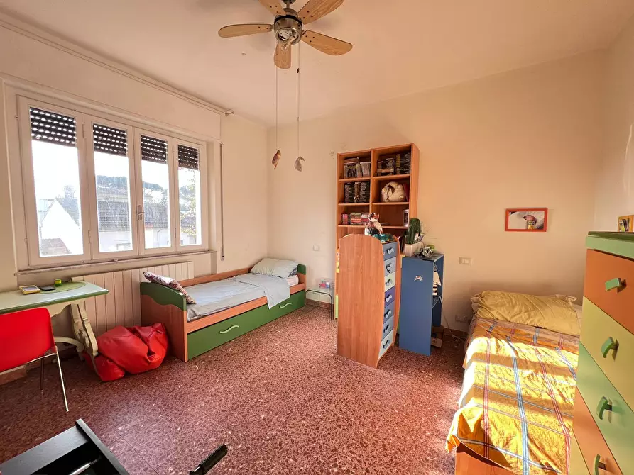 Immagine 22 di Appartamento in vendita  a Viareggio