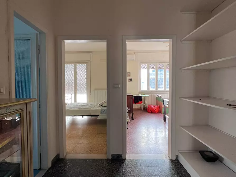 Immagine 8 di Appartamento in vendita  a Viareggio