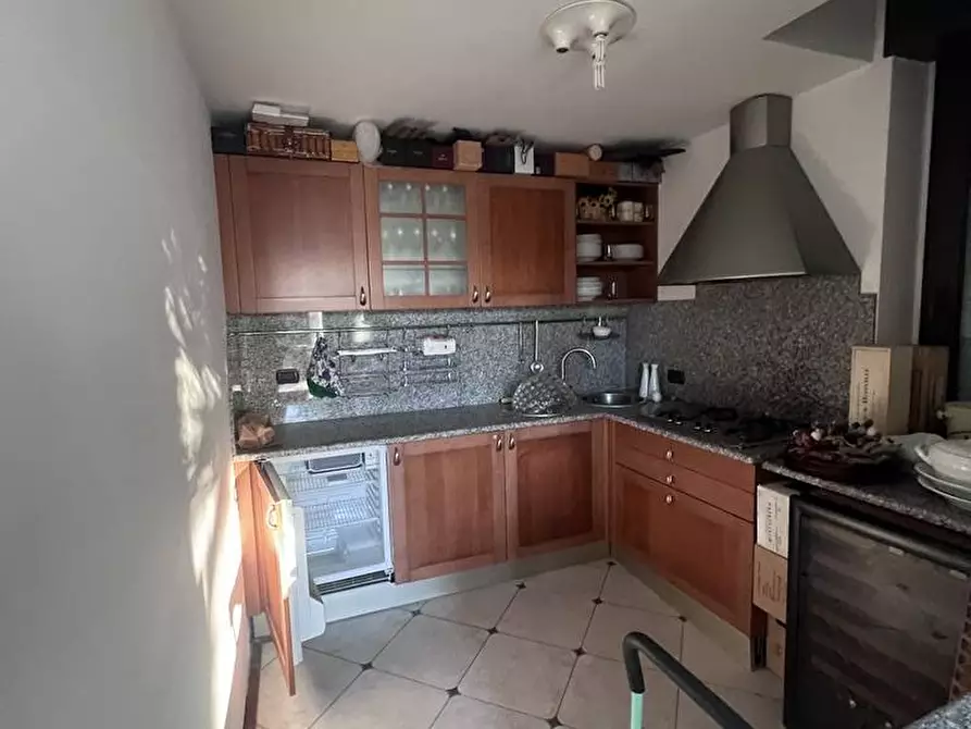 Immagine 8 di Appartamento in vendita  in Viale Manin a Viareggio