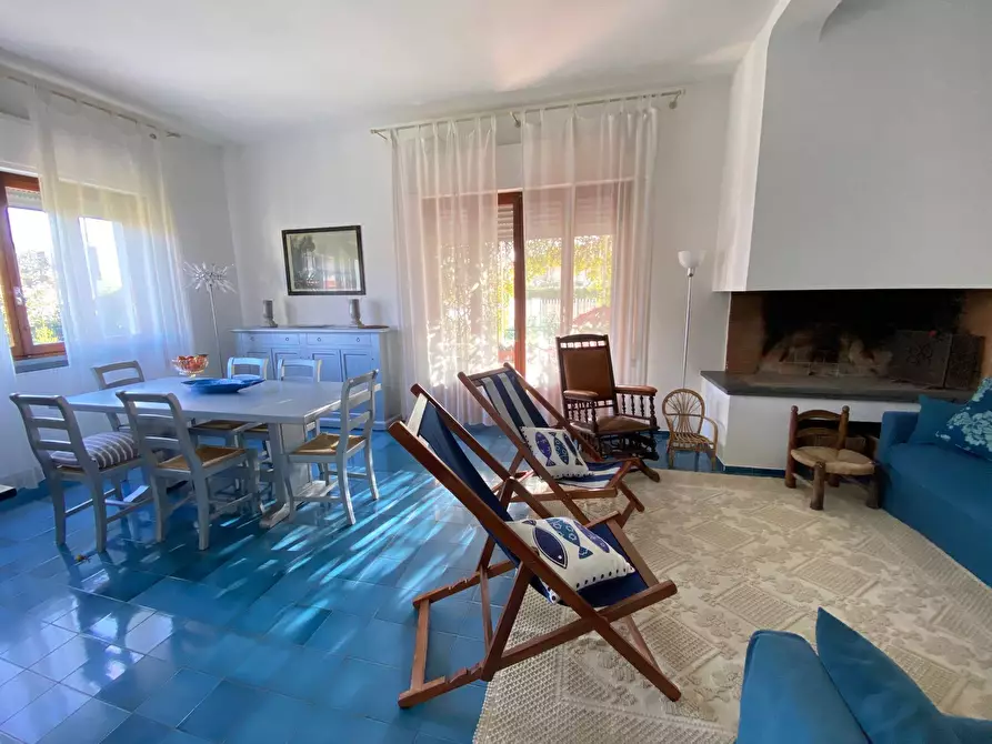 Immagine 10 di Casa semindipendente in affitto  in Duca degli Abruzzi a Forte Dei Marmi