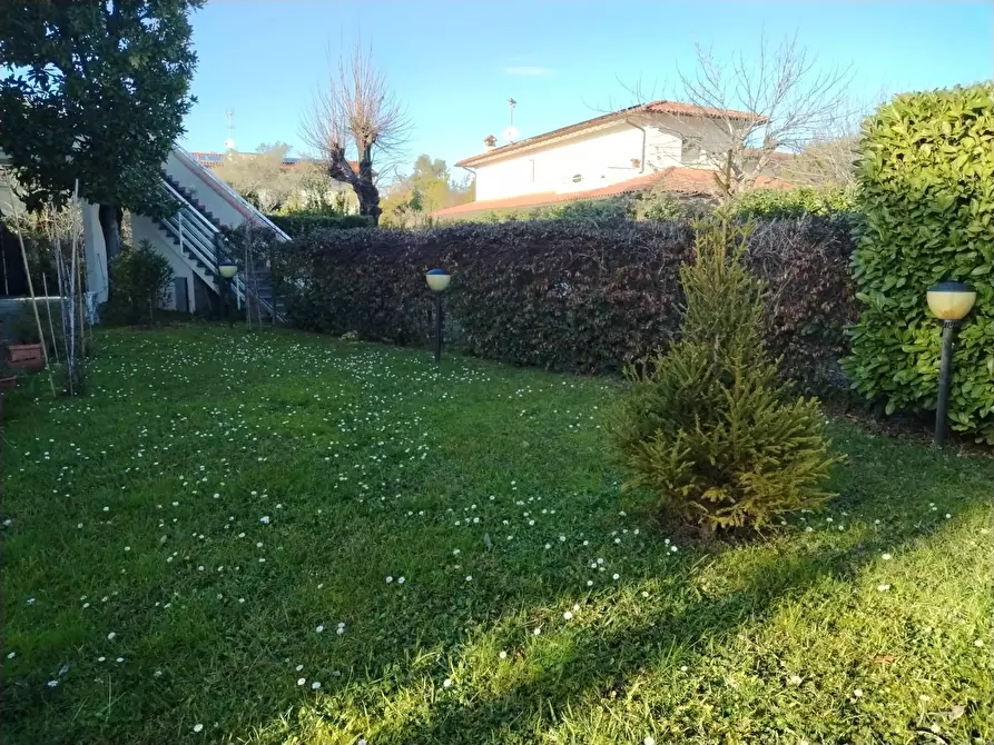 Immagine 18 di Casa semindipendente in affitto  in Duca degli Abruzzi a Forte Dei Marmi