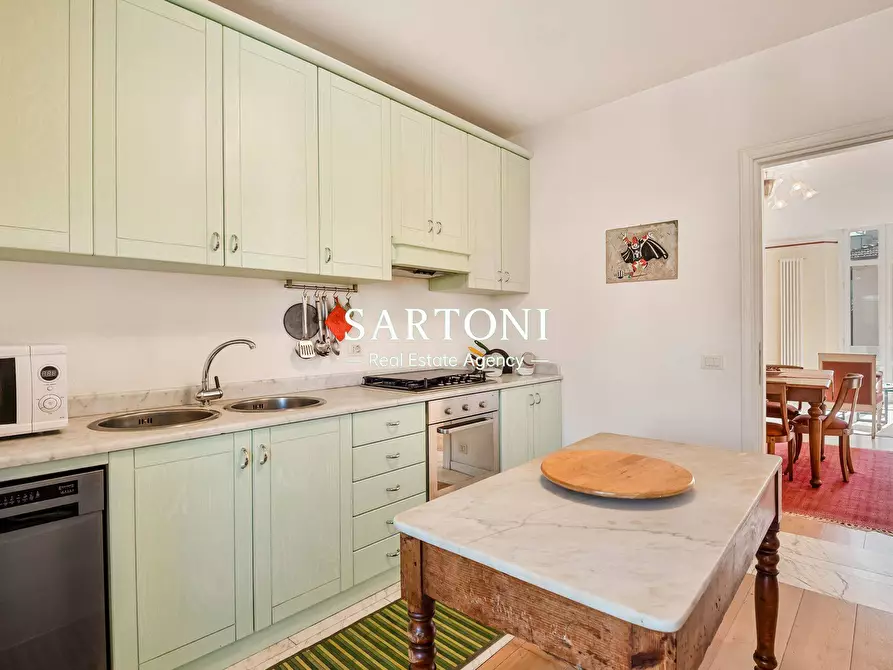 Immagine 9 di Casa indipendente in vendita  in Via Virgilio a Viareggio