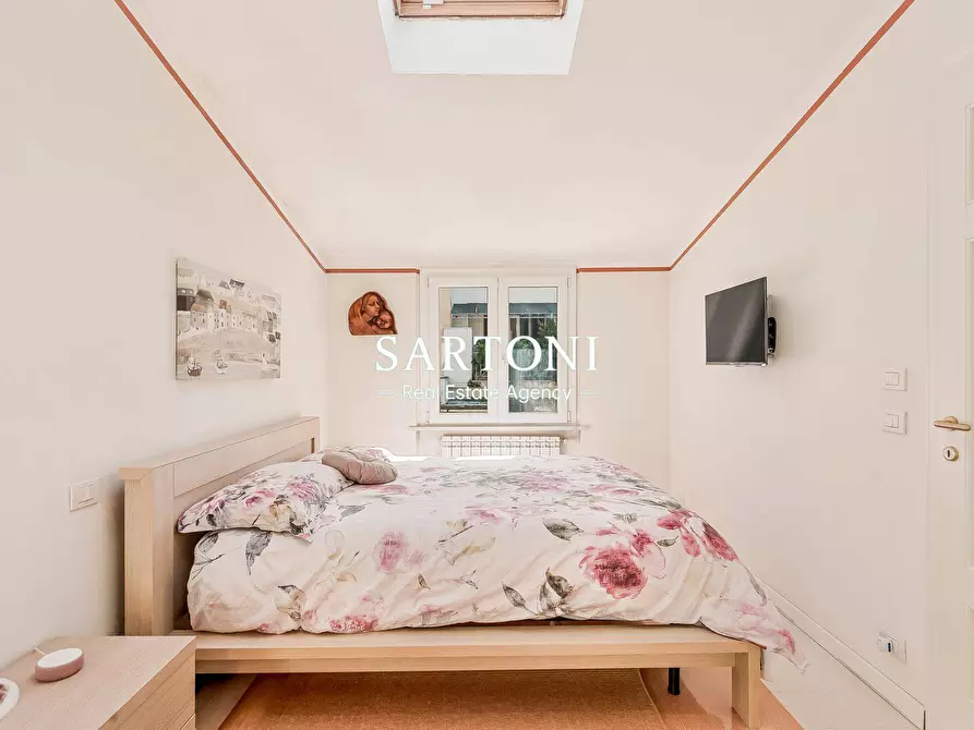 Immagine 35 di Casa indipendente in vendita  in Via Virgilio a Viareggio