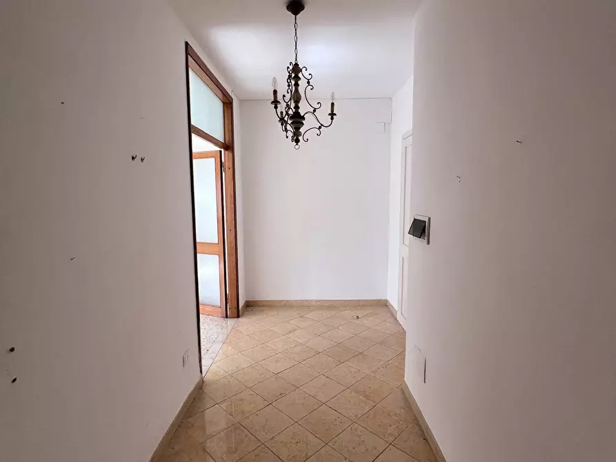 Immagine 10 di Appartamento in vendita  in Via Giovanni bosco a Viareggio