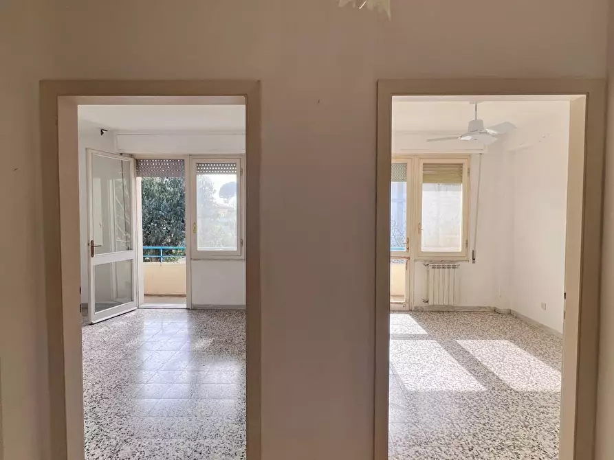 Immagine 11 di Appartamento in vendita  in Via Giovanni bosco a Viareggio