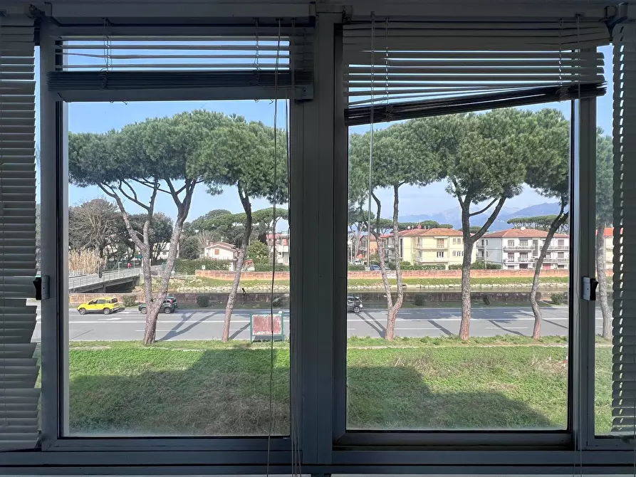 Immagine 8 di Appartamento in vendita  in Via Giovanni bosco a Viareggio