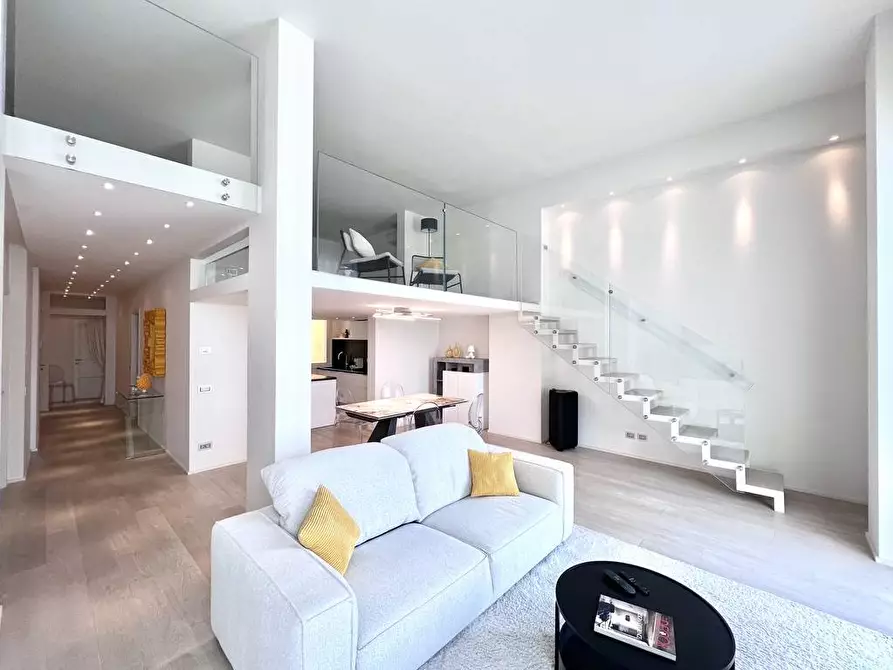 Immagine 5 di Appartamento in vendita  in Via Giuseppe Barellai a Viareggio