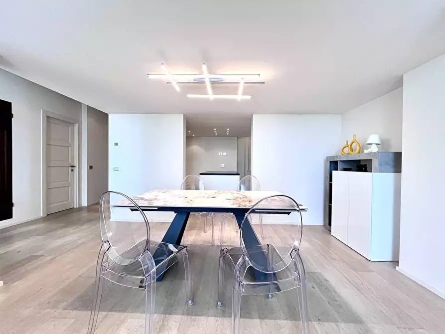 Immagine 8 di Appartamento in vendita  in Via Giuseppe Barellai a Viareggio