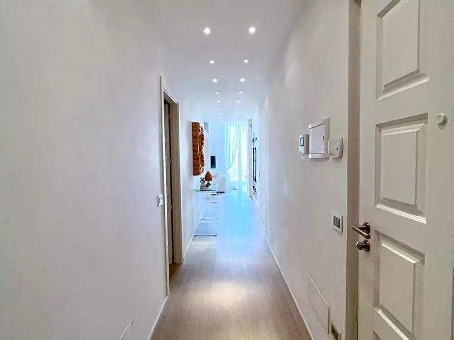 Immagine 16 di Appartamento in vendita  in Via Giuseppe Barellai a Viareggio