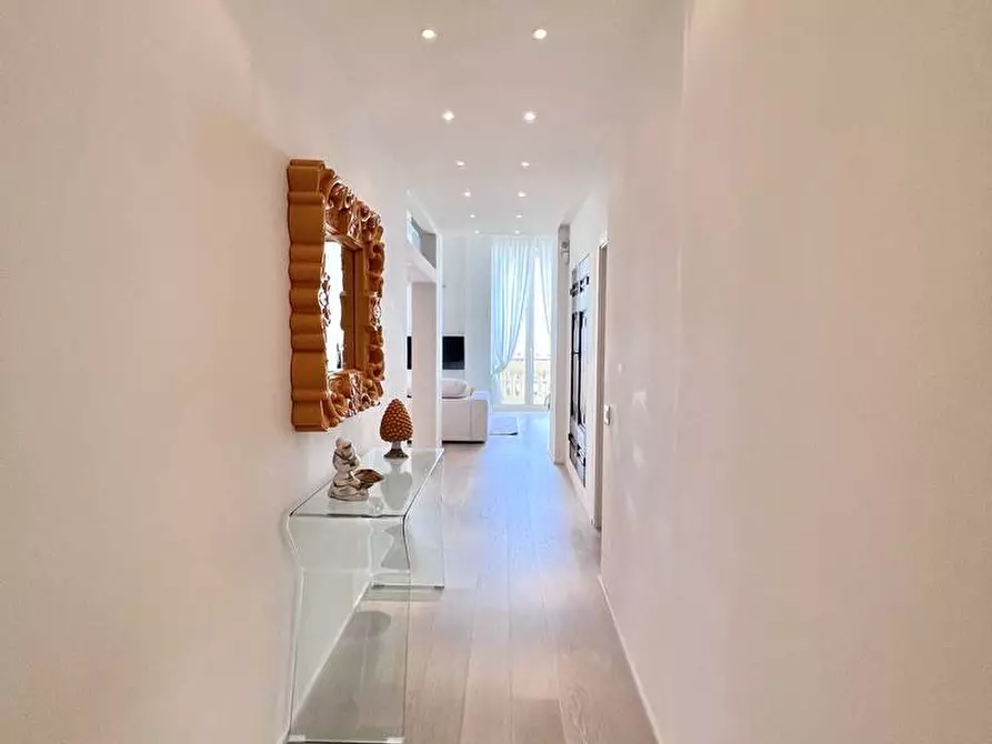 Immagine 20 di Appartamento in vendita  in Via Giuseppe Barellai a Viareggio