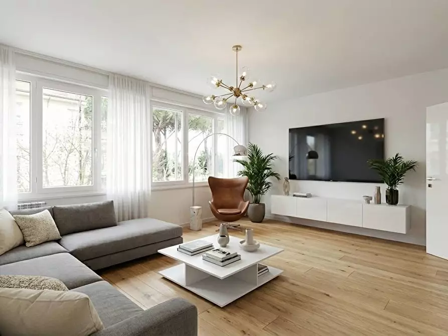 Immagine 1 di Appartamento in vendita  in Via Giovanni bosco a Viareggio