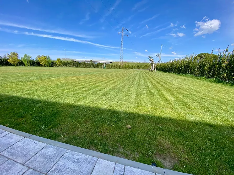 Immagine 27 di Villa in vendita  a Pietrasanta