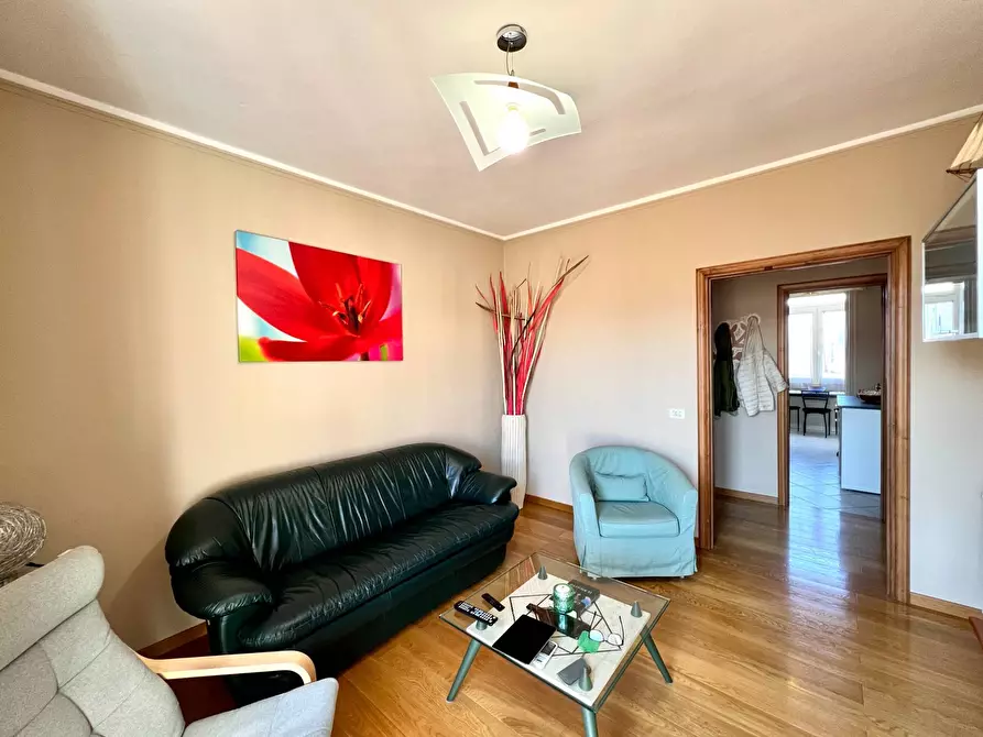 Immagine 3 di Appartamento in vendita  in Via Carlo Pisacane a Viareggio