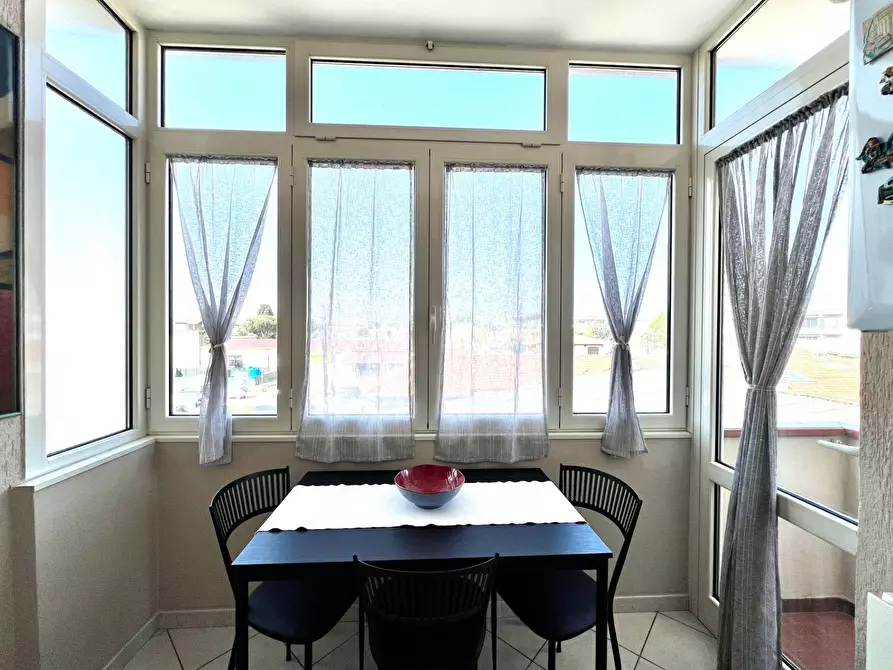 Immagine 9 di Appartamento in vendita  in Via Carlo Pisacane a Viareggio