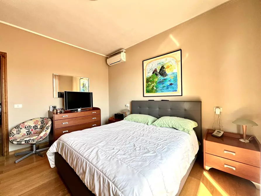 Immagine 12 di Appartamento in vendita  in Via Carlo Pisacane a Viareggio