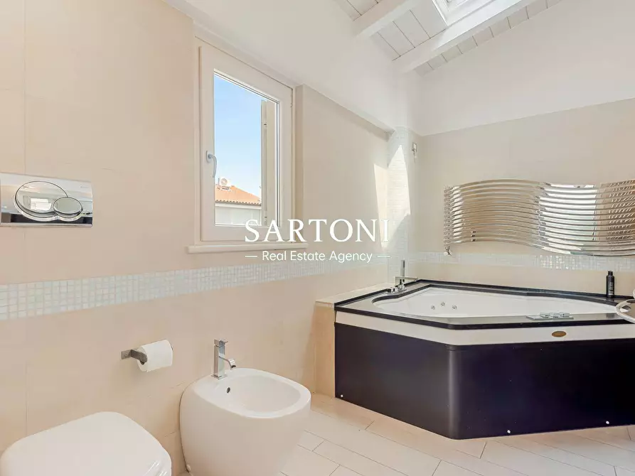 Immagine 16 di Villa in vendita  in Via del Paduletto a Camaiore