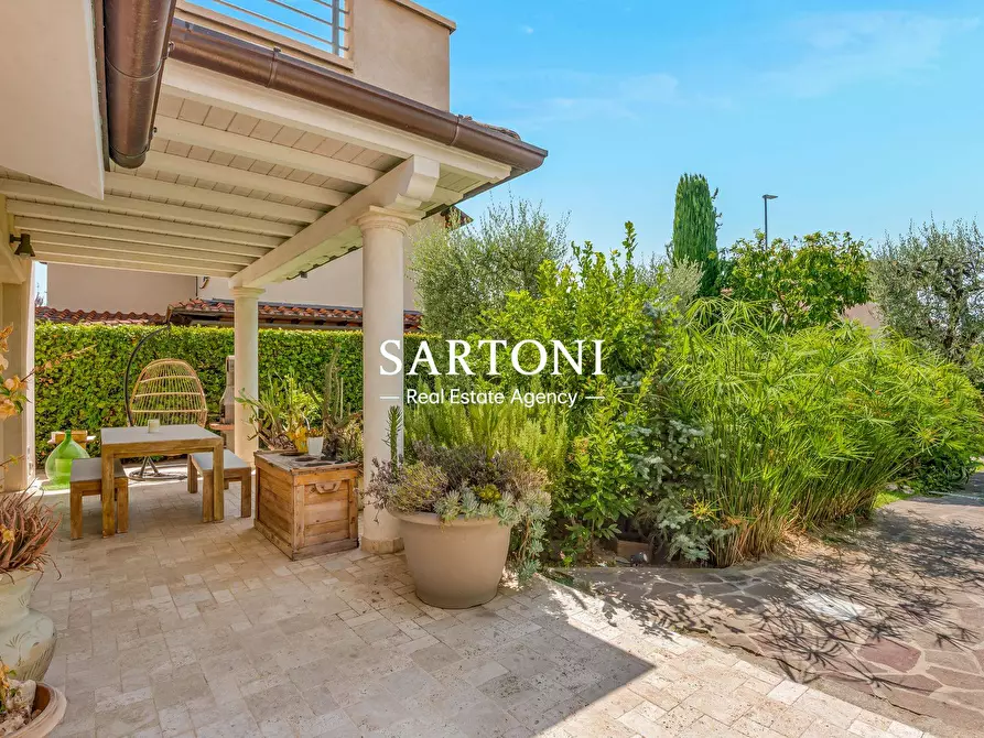 Immagine 25 di Villa in vendita  in Via del Paduletto a Camaiore