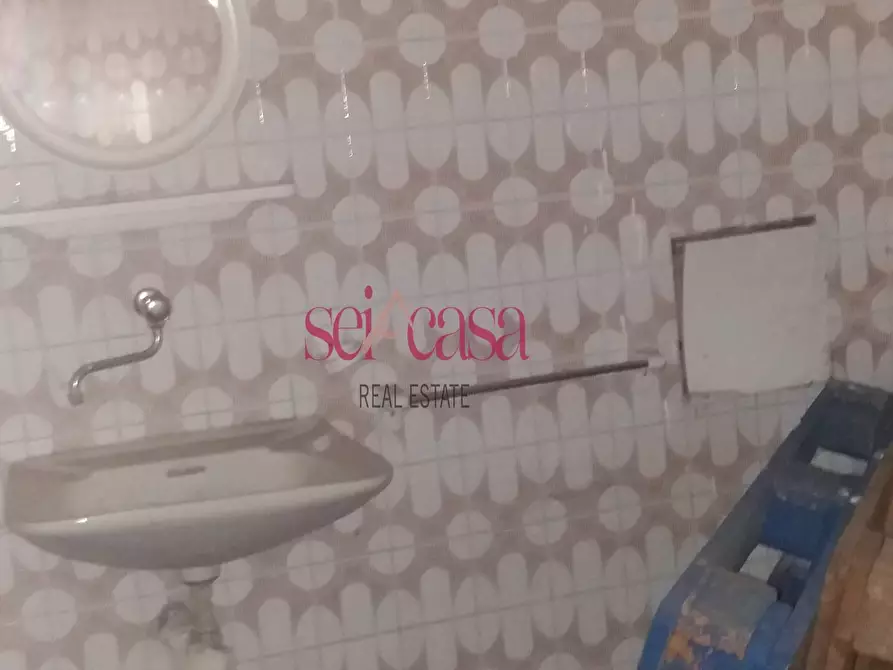 Immagine 5 di Locale commerciale in vendita  a Grosseto