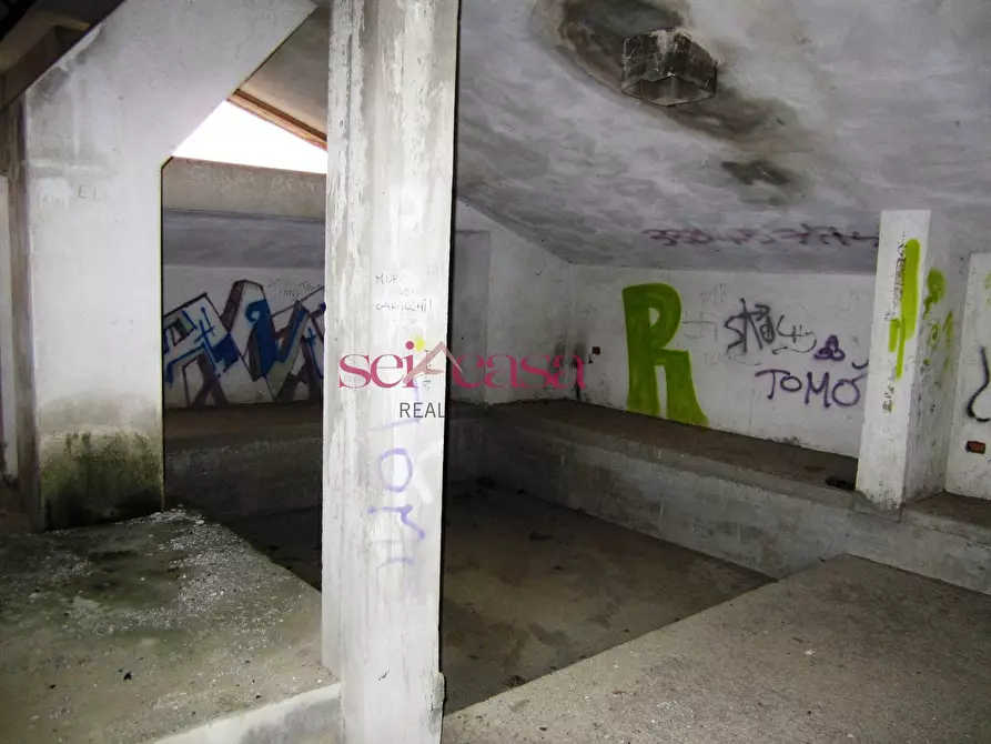 Immagine 6 di Villa in vendita  a Campagnatico