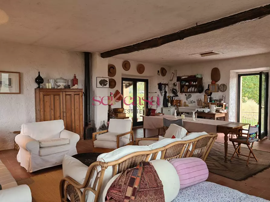 Immagine 8 di Rustico / casale in vendita  a Arcidosso