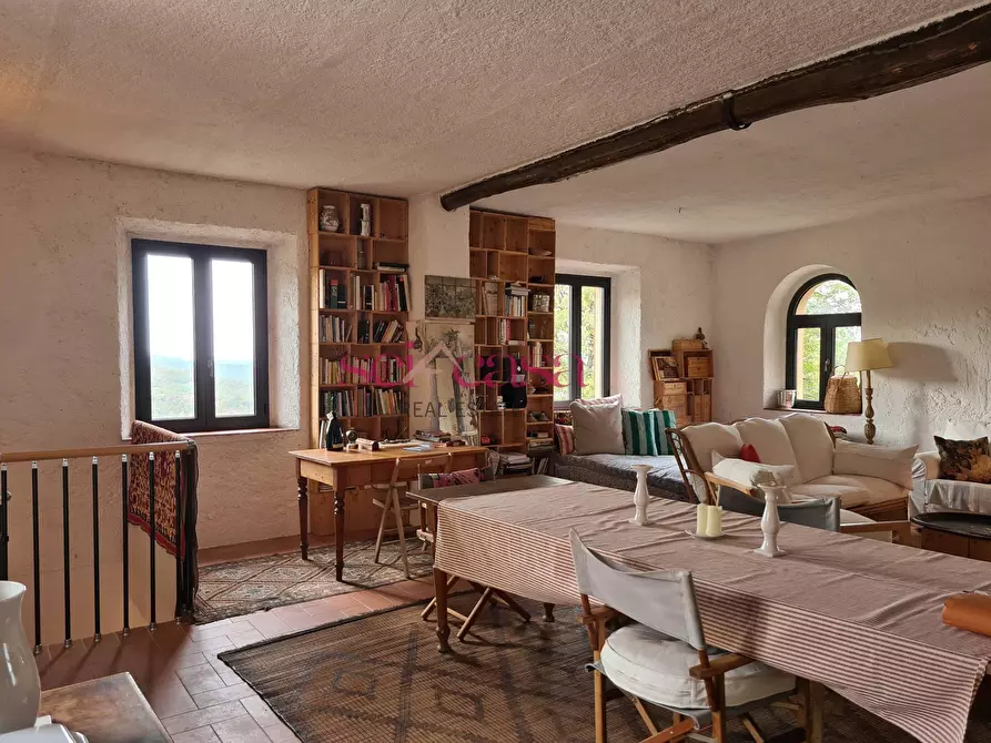 Immagine 9 di Rustico / casale in vendita  a Arcidosso