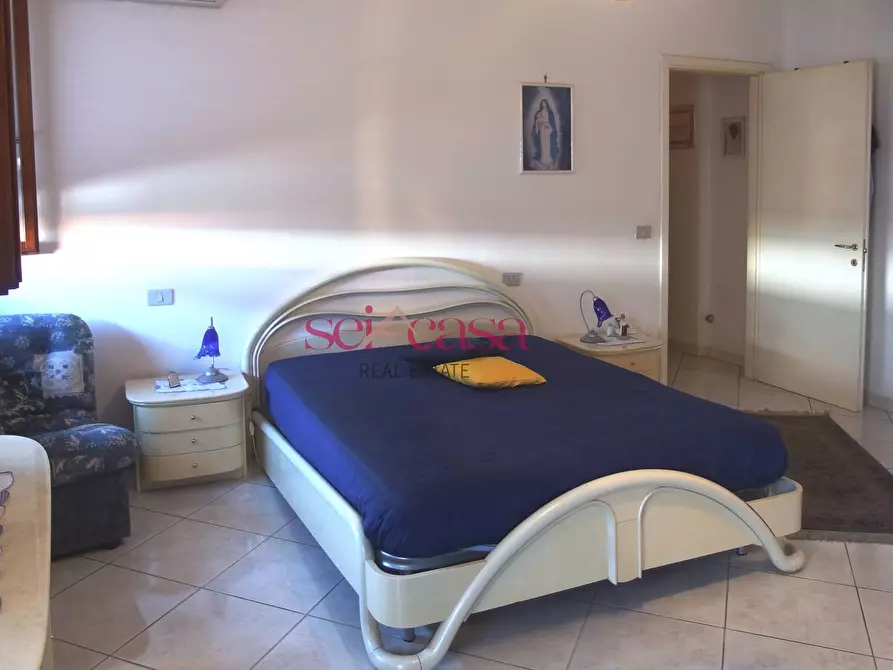 Immagine 11 di Appartamento in vendita  a Grosseto