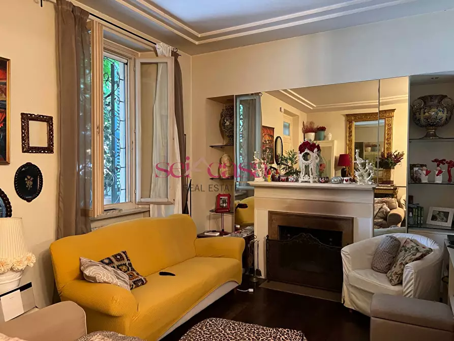 Immagine 1 di Villa in vendita  a Grosseto