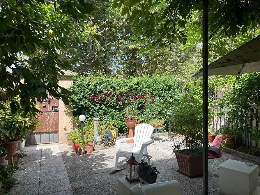 Immagine 52 di Villa in vendita  a Grosseto