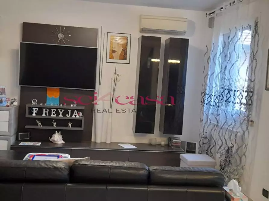 Immagine 4 di Casa indipendente in vendita  a Grosseto