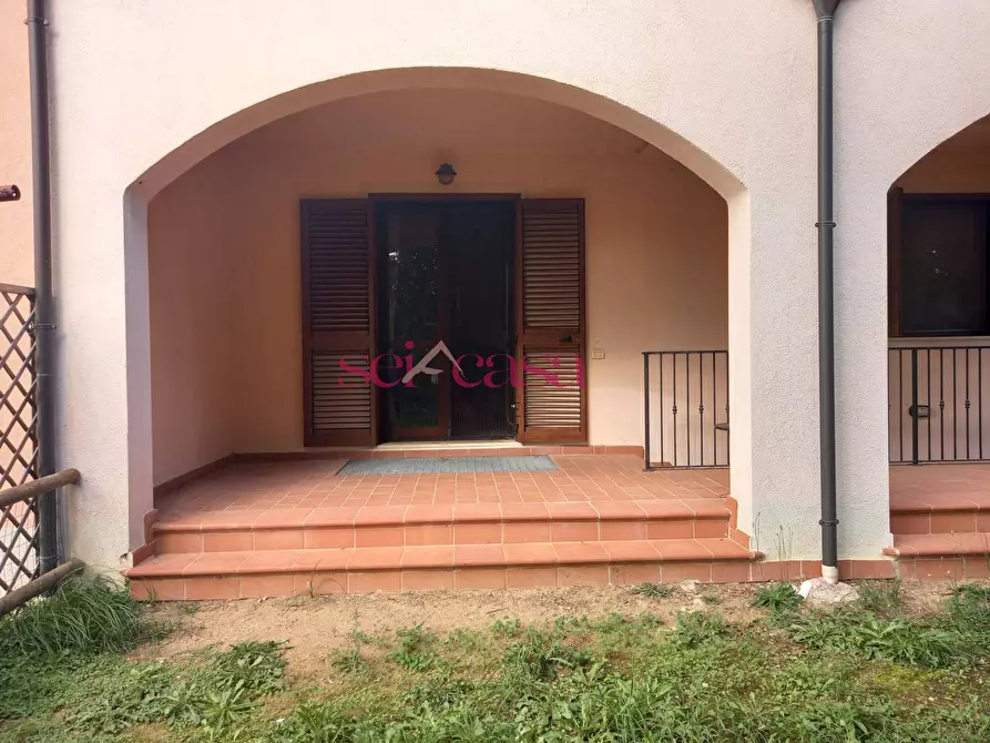 Immagine 2 di Casa semindipendente in vendita  a Magliano In Toscana