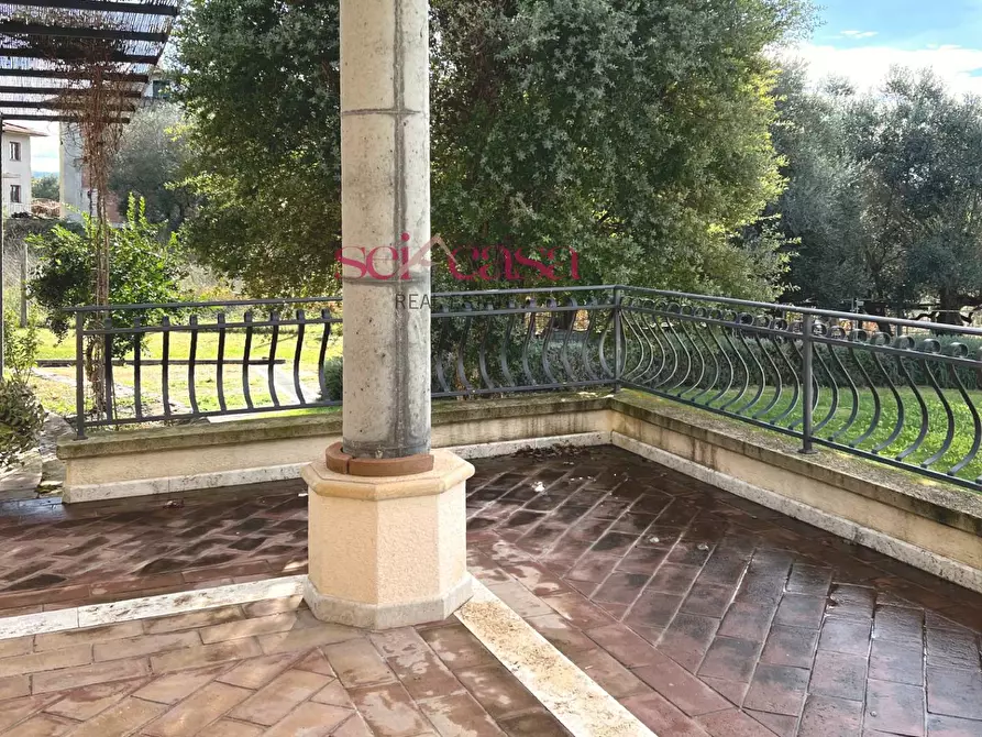 Immagine 7 di Villa in vendita  a Campagnatico