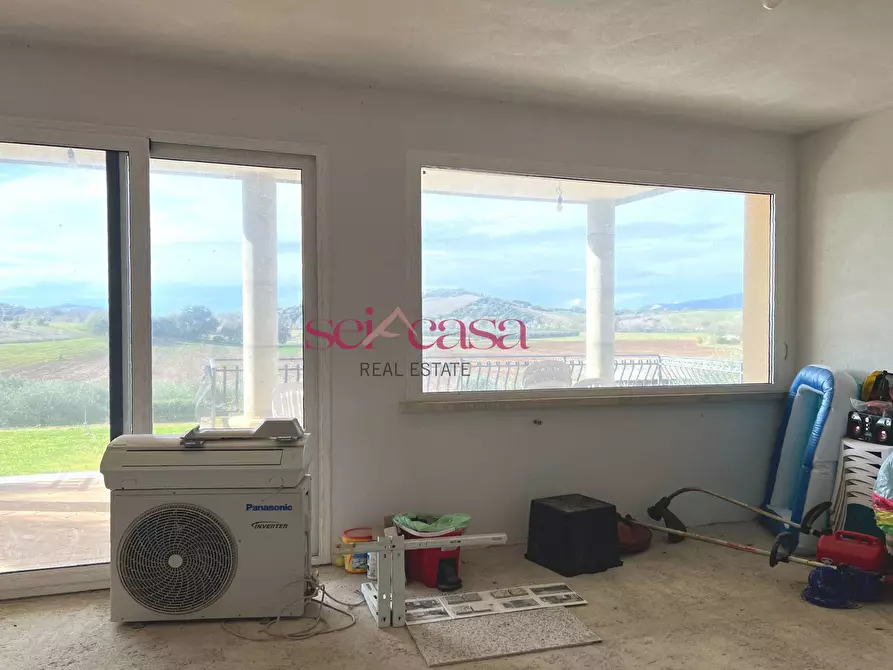 Immagine 11 di Villa in vendita  a Campagnatico