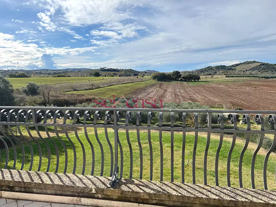 Immagine 27 di Villa in vendita  a Campagnatico