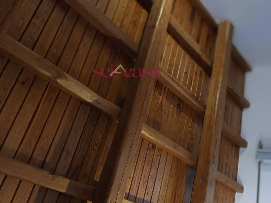 Immagine 10 di Casa semindipendente in vendita  a Castel Del Piano