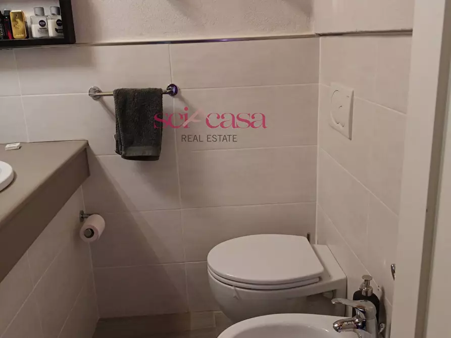 Immagine 11 di Casa semindipendente in vendita  a Castel Del Piano