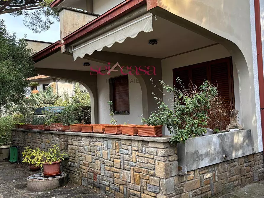 Immagine 8 di Casa indipendente in vendita  a Grosseto