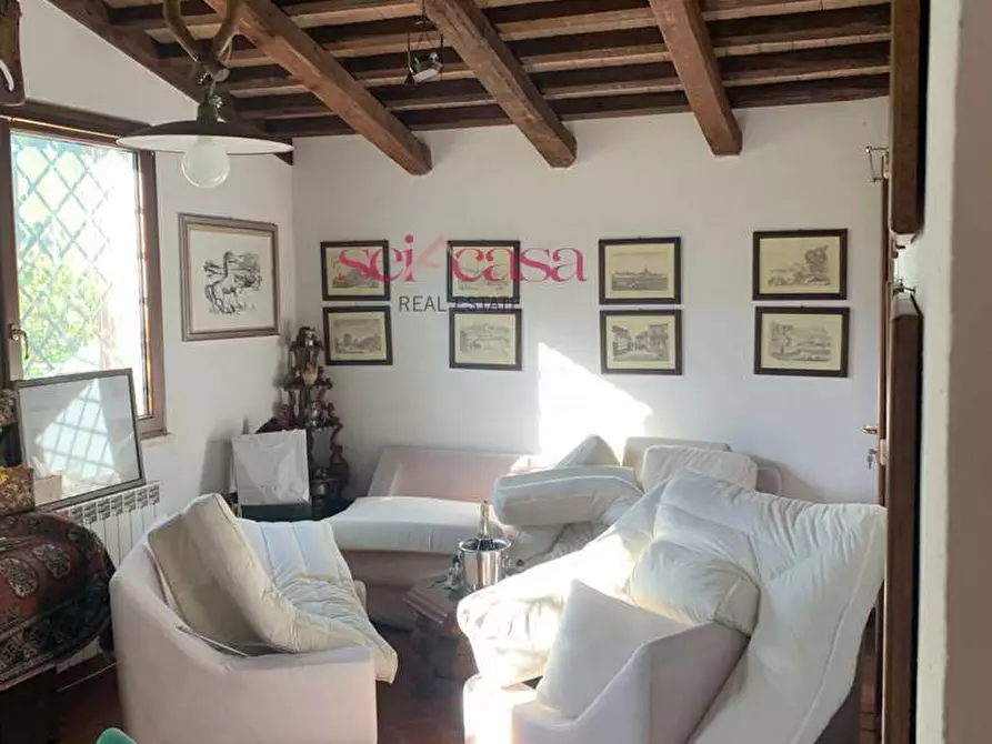 Immagine 17 di Villa in vendita  a Grosseto