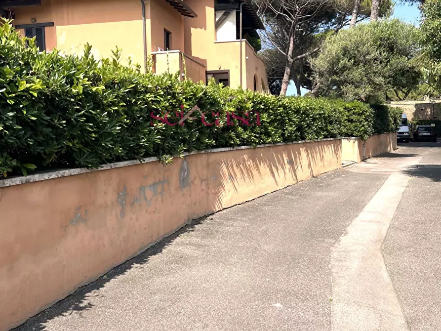 Immagine 35 di Casa indipendente in vendita  a Castiglione Della Pescaia