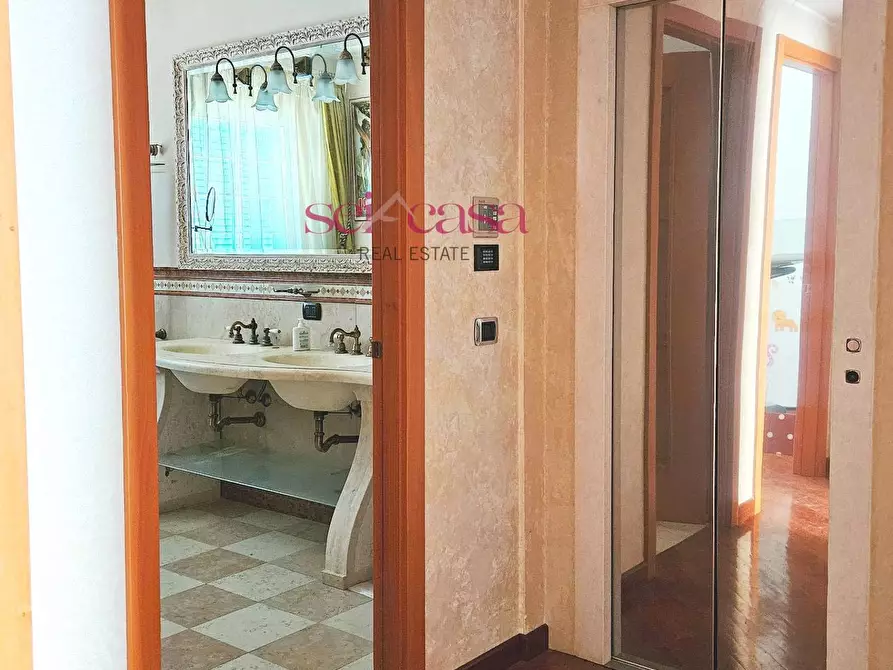 Immagine 21 di Villa in vendita  a Grosseto